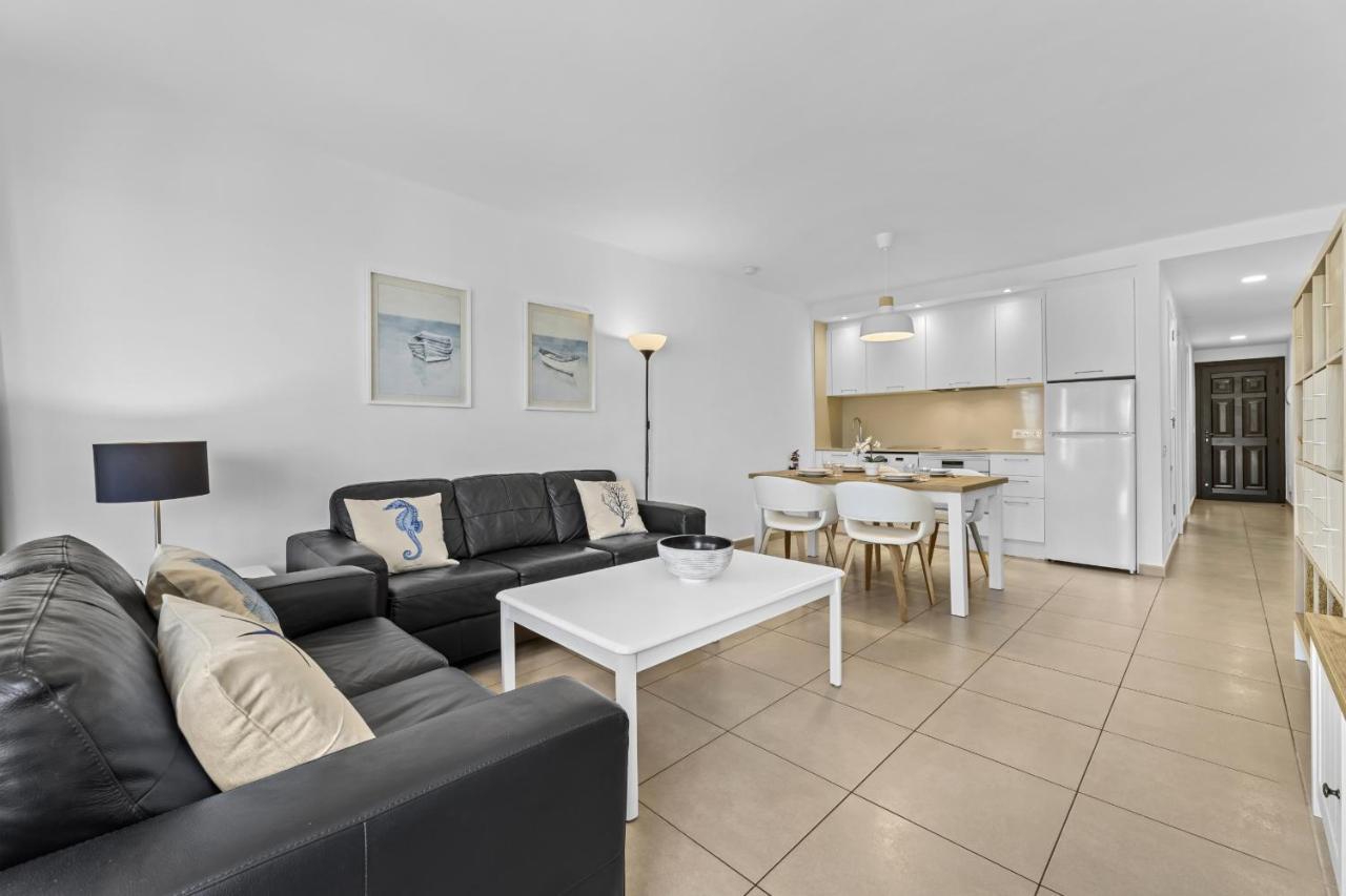 Appartamento Casahost Bastian Boutique II Seaview Costa Teguise Esterno foto